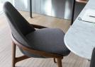 Moderner Holzstuhl Jackie WOOD mit Schreibtisch Jim mit Platte aus Carrara-Marmor - BertO