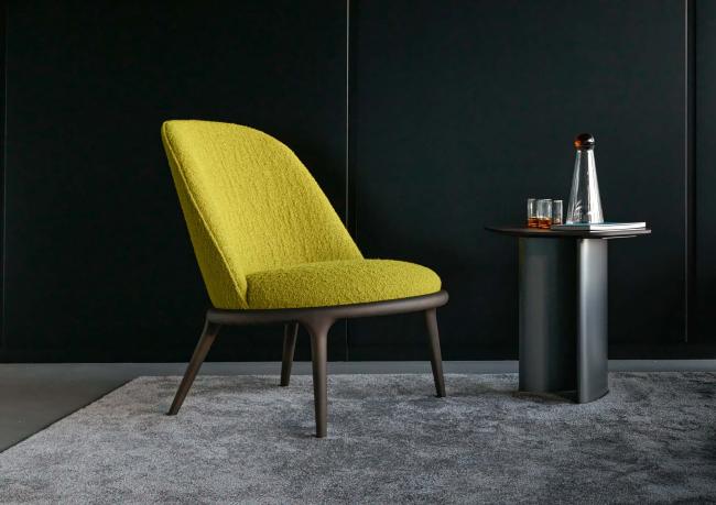 Einhüllender Sessel aus Limettengelbem Stoff Kim - BertO