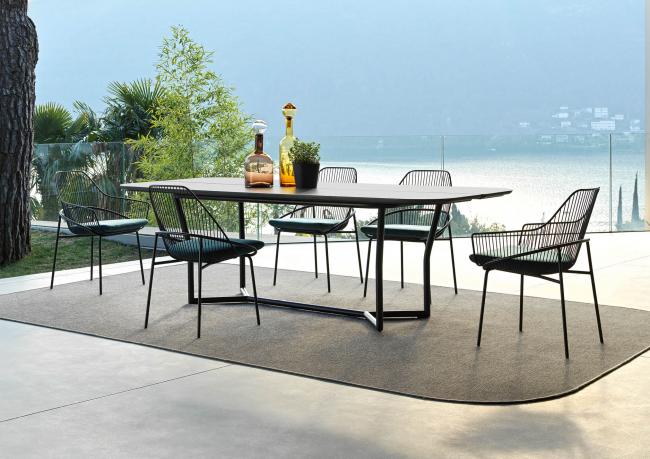 Lavastein-CJ-Tisch mit Jackie Outdoor-Stühlen - BertO Outdoor-Möbel